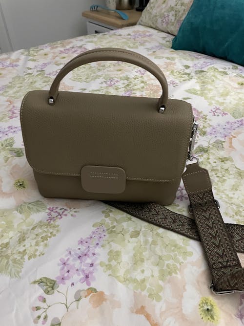 Minimalist Top-Grain Cowhide Handheld Envelope Crossbody Bag