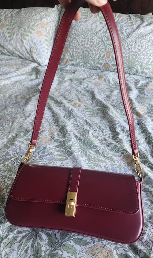 Women’s Genuine Leather Vintage Crossbody Shoulder Baguette Bag