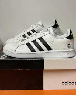 Exclusivo: Tênis Grand Court Signature Customizado Galo ATL Mineiro + *BRINDE 1x Caneca Oficial* - EDIÇÃO LIMITADA