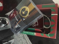 Exclusivo: Quadro de Medalhas Fluzão Multicampeão 2023 Libertadores e Carioca Moldura de Madeira 33x33cm + *BRINDE 1x Caneca* - EDIÇÃO LIMITADA