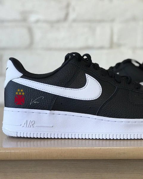 Exclusivo: Tênis Air Force White Black Obsidian Signature Customizado do Vasco + *BRINDE 1x Caneca Oficial* - EDIÇÃO LIMITADA