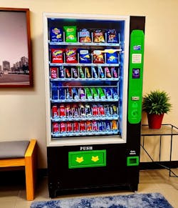 Mach 2.0 - Vending Machine - Snack & Drink Combo