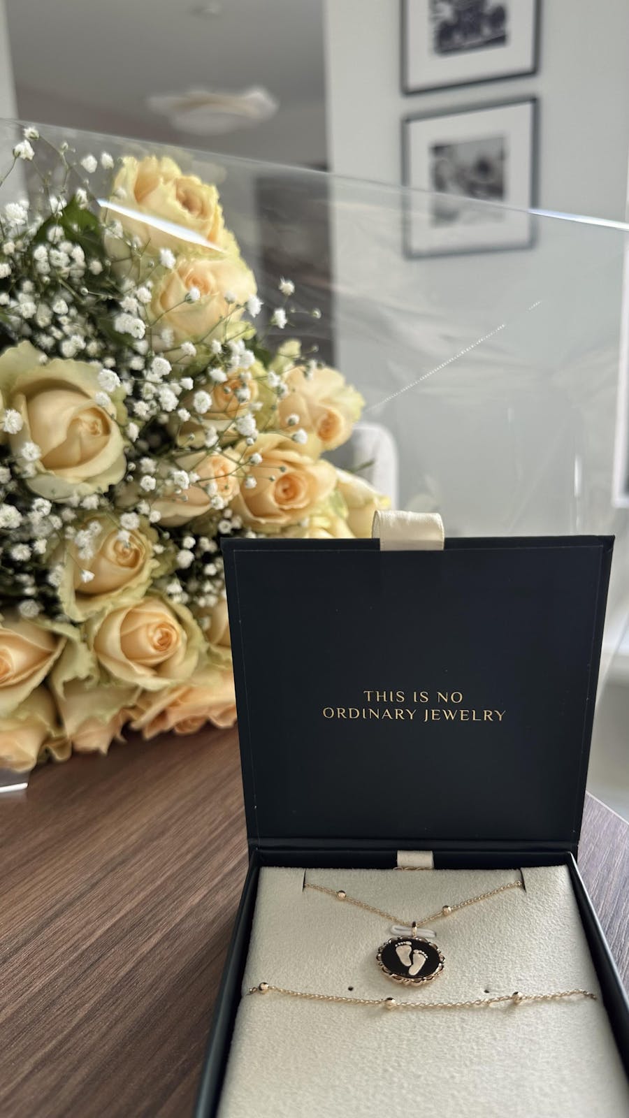 Le Collier Dentelé - 2 Empreintes