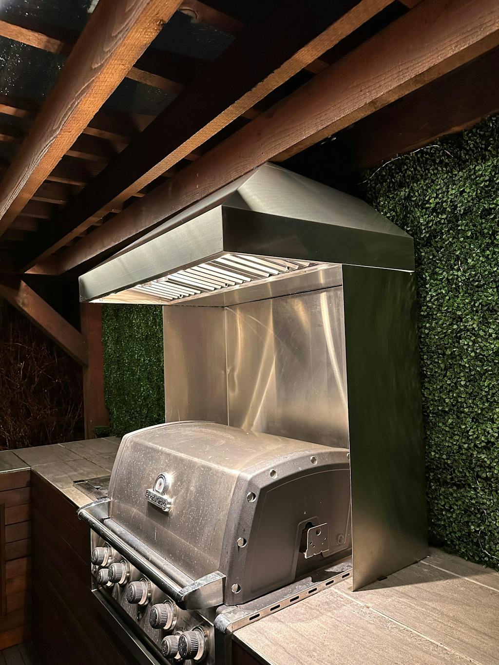 42 Inch 1200 CFM Outdoor Wall Mounted BBQ Range Hood - VICTORY Twister BBQ