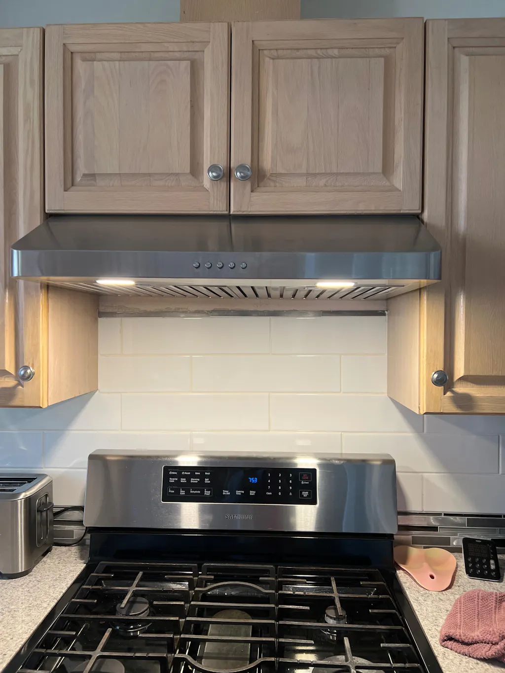 30 Inch 600 CFM Under Cabinet Range Hood with Push Button Controls - VICTORY Luna