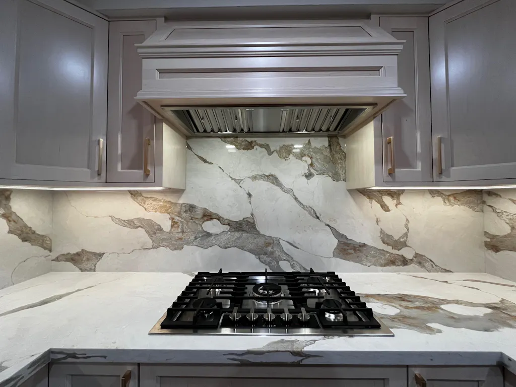 36 Inch 700 CFM Range Hood Insert - VICTORY Q2