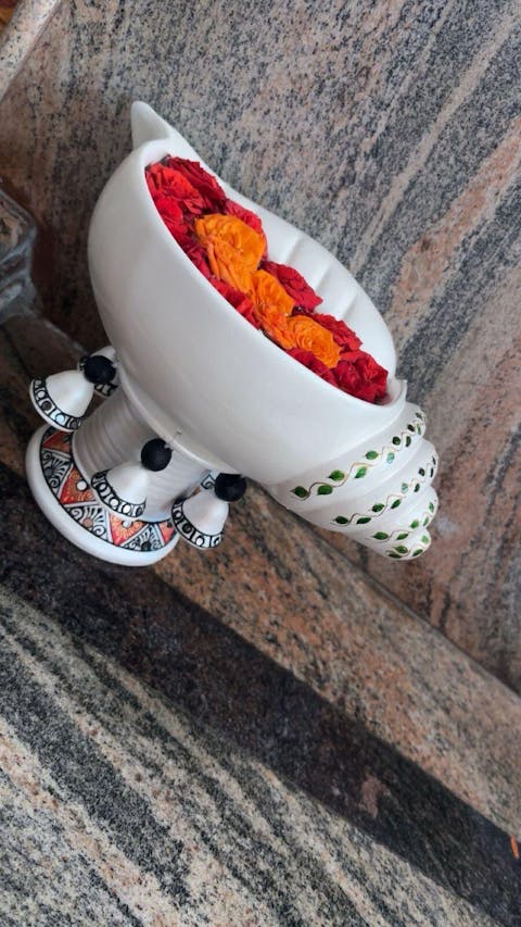 Terracotta Decorative Flower design Sangu urli with Stand | Showpiece Vastu Benefit - (Breadth-13 Inch)