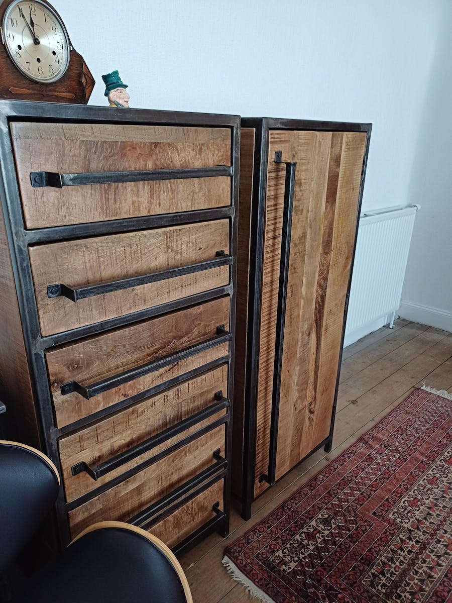 Saw Cut 6 Drawer Unit - Distressed