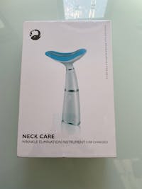 LED Neck Wrinkle Remover™ Deluxe