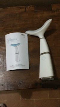 LED Neck Wrinkle Remover™ Deluxe