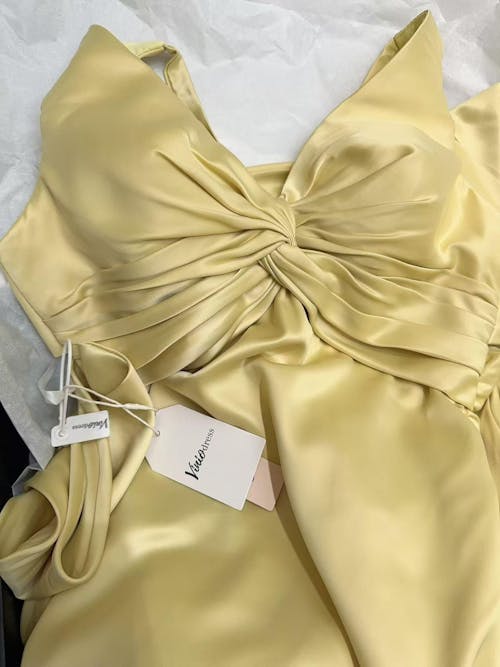 Pastel Yellow Satin Prom Dresses V-neck Evening Dress Open Back FD6001