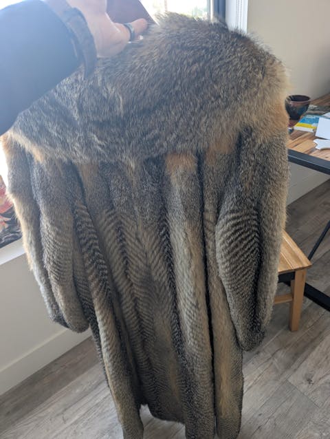 Large L/XL Gray Fox Fur Coat, Full-Length Fur Coat, Real High-Quality Fox Fur, Soft & Luxuriously Elegant Fur Coat, Women's Coat, Cross Fox