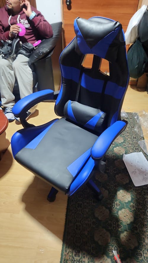 Silla Gamer Yekson, Negro y Azul, con Cómodo Espaldar y Rodachines