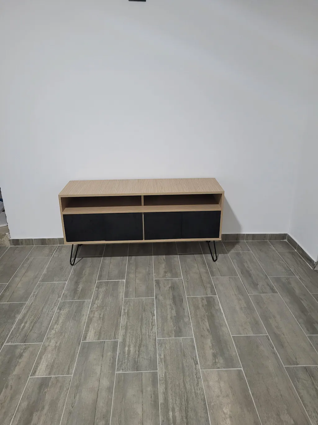 Mesa Para Tv Lara, Cartagena y Wengue, Para televisor de 55 pulgadas