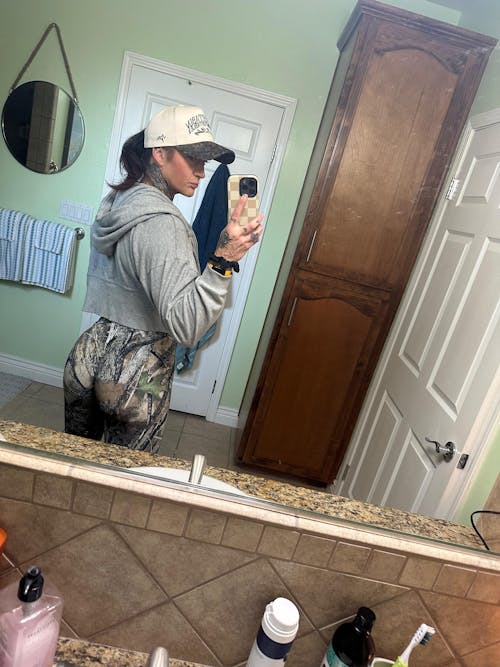 Pinnacle Scrunch Butt Legging - Woodland Camo