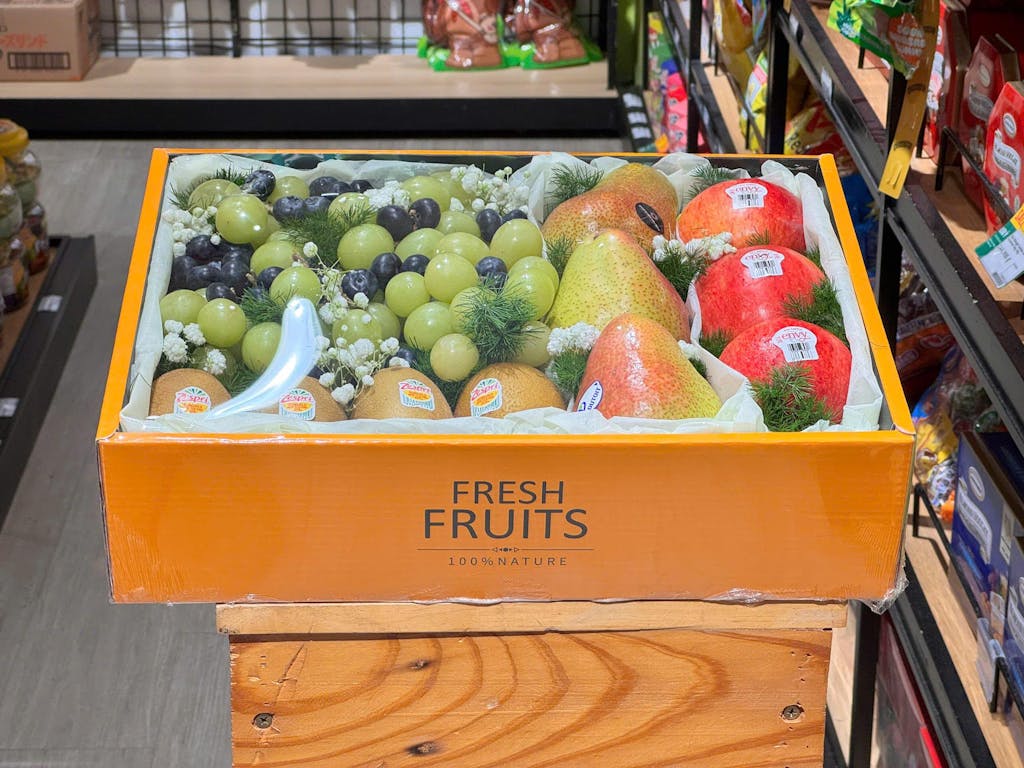 Hộp Quà Hai Tầng Cùng Trái Cây, Yến và Hạt - Quà Tặng Chúc Sức Khỏe