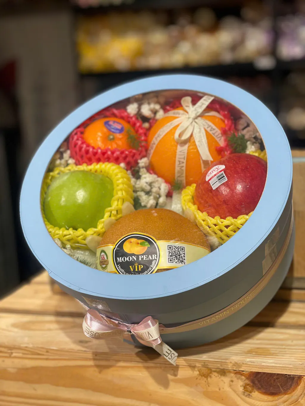 Hộp quà trái cây Bloom & Berry 19 - Lê Nâu Táo Envy Tặng Người Yêu