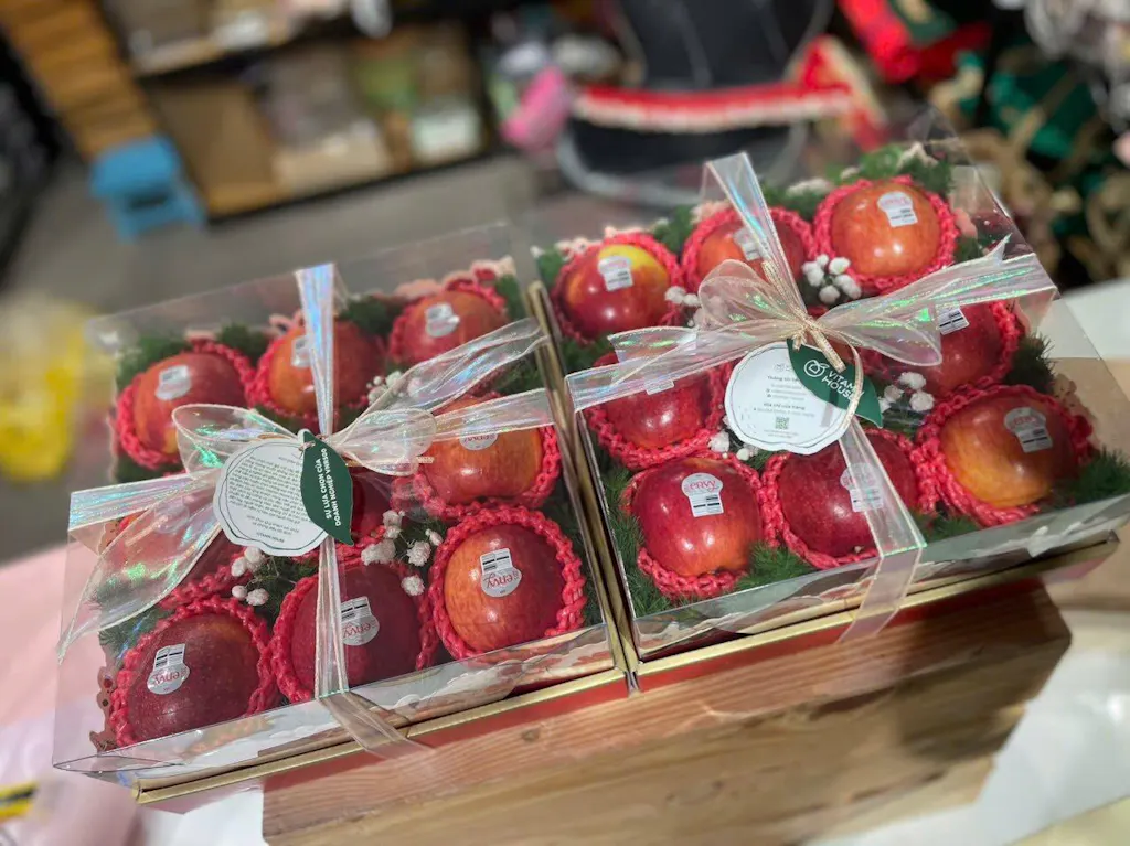 Hộp quà trái cây Bloom & Berry 16 - Táo Envy Quà Tặng Thăm Bệnh