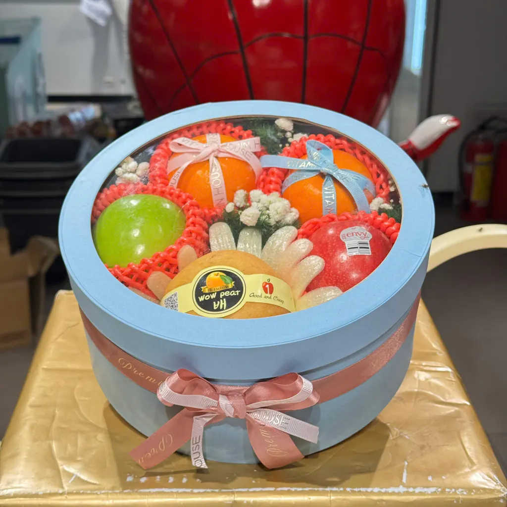 Hộp quà trái cây Bloom & Berry 19 - Lê Nâu Táo Envy Tặng Người Yêu