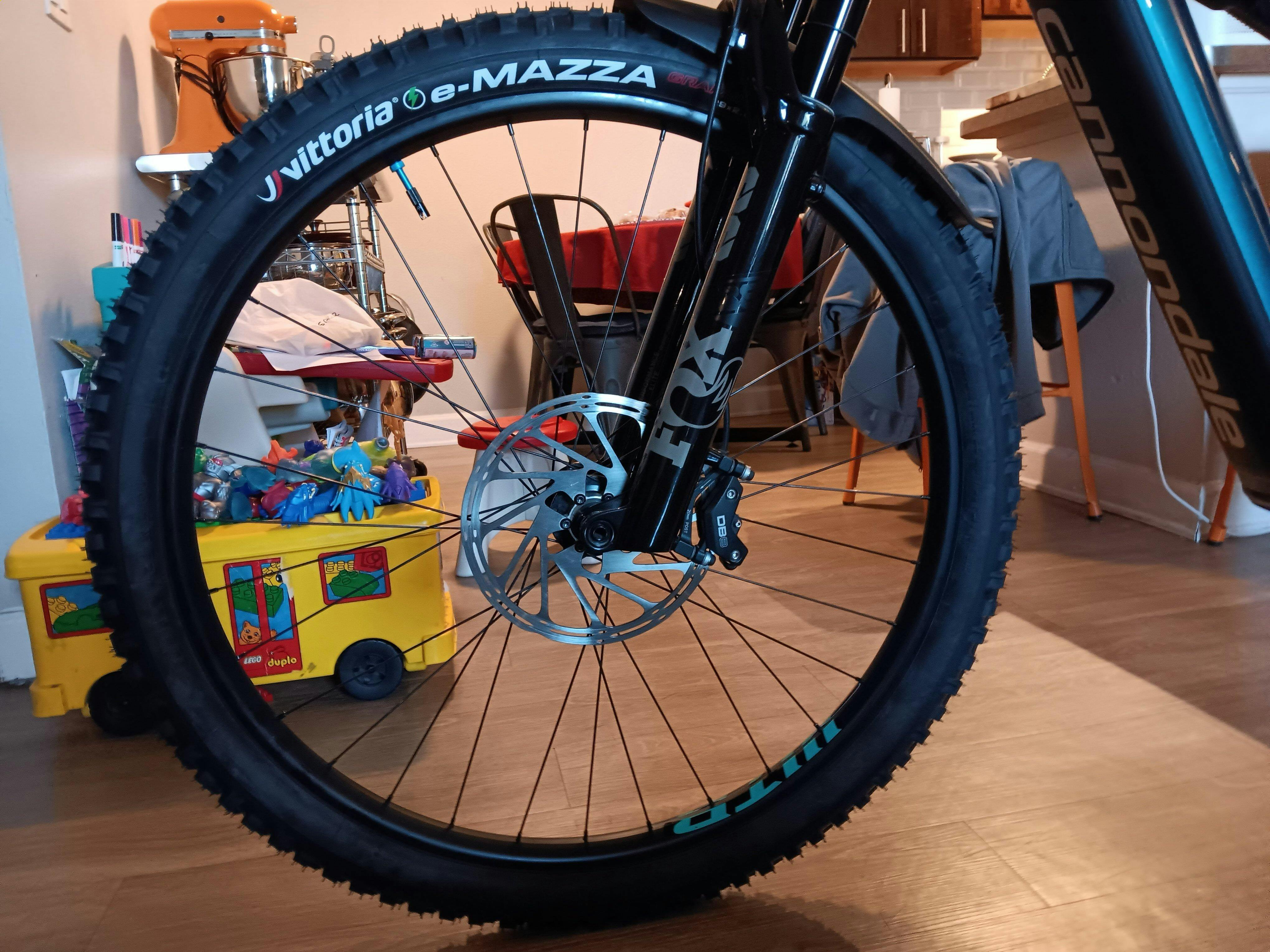 ★天然ダイヤモンド0.356 ct E VS2 EX e-Mazza Enduro - e-Bike Tires | Vittoria