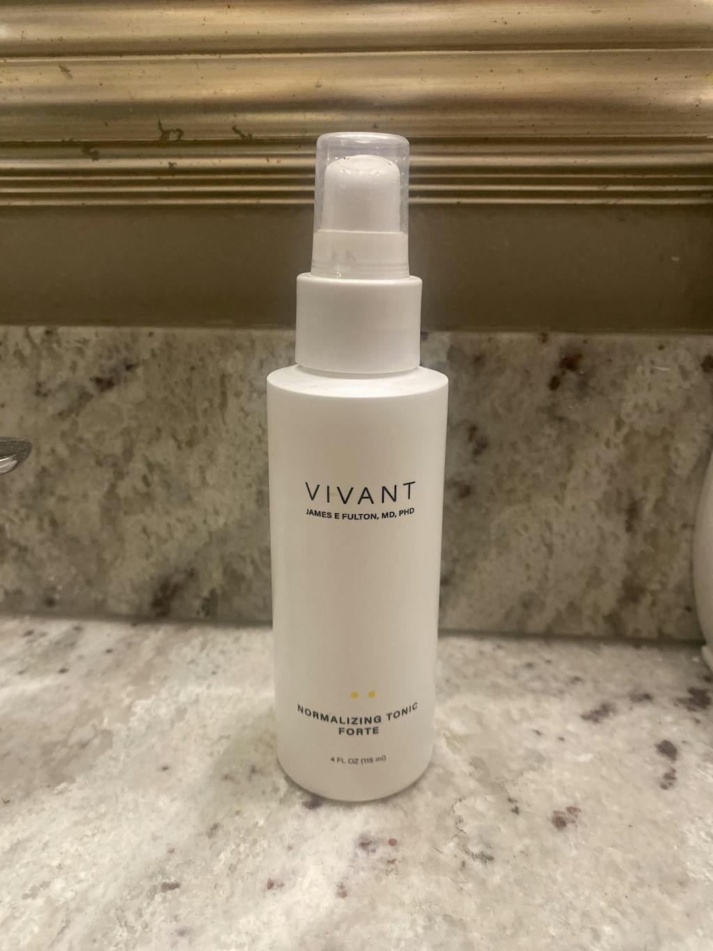 Vivant Skin Care Advanced Clarifying & Calming Salicylic Acid Toner