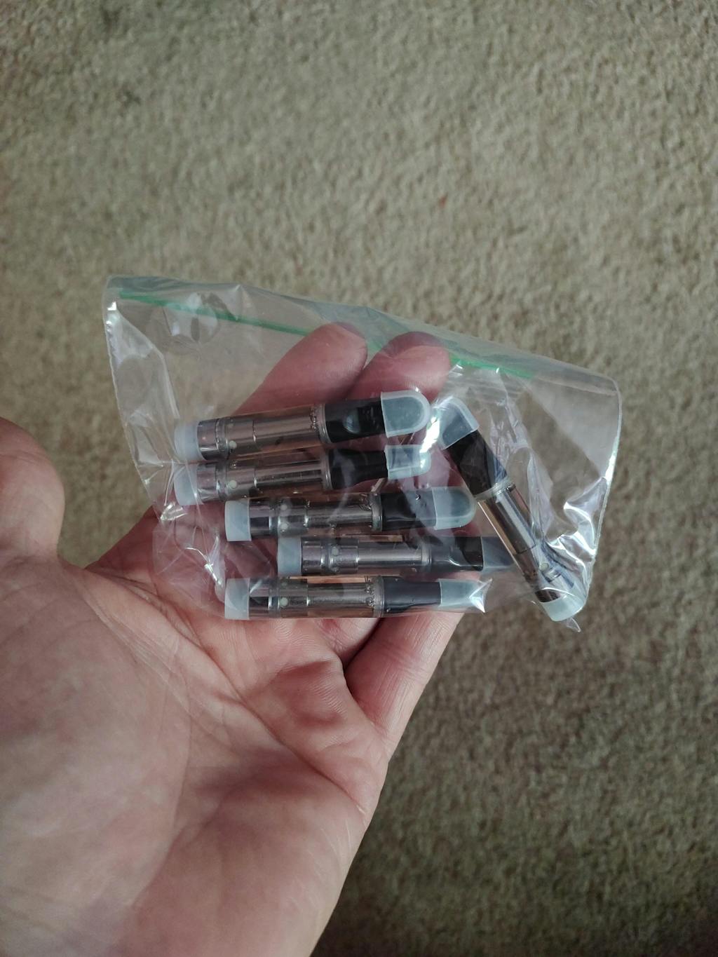 1mL 510 Screw Top Black Tip Vape Cartridge