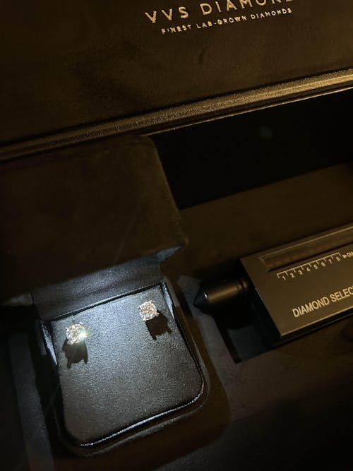 2 ct. tw. Diamond Heartseeker Stud Earrings