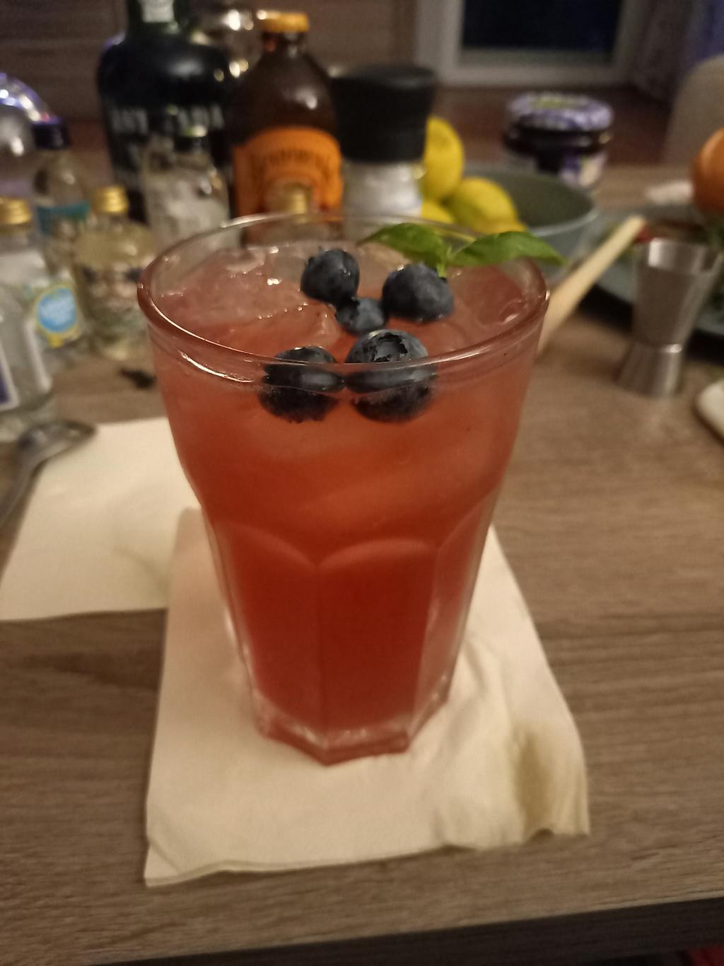 Basil Smash Gin. Der Basilikum Gin von Wajos.