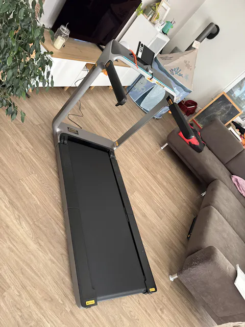 WalkingPad X218 Klappbares Laufband mit Handläufen, bis 18 km/h & 136 kg