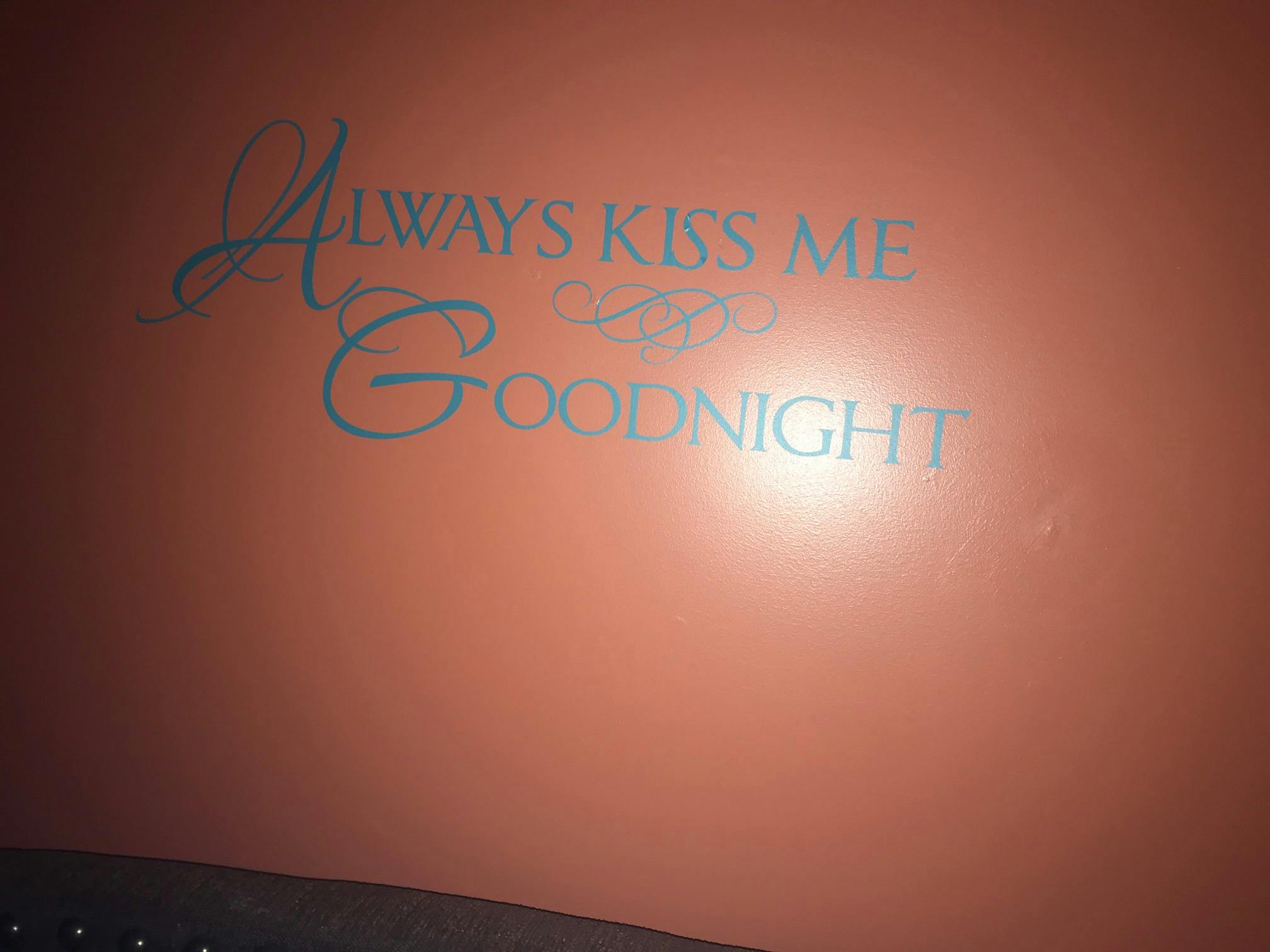  Wall Stickers Always Kiss Me Goodnight Wall Decal Word Wall Art  Sticker Home Decor for Bedroom Living-Room 26 X 18.11 in (Black) : Tools &  Home Improvement