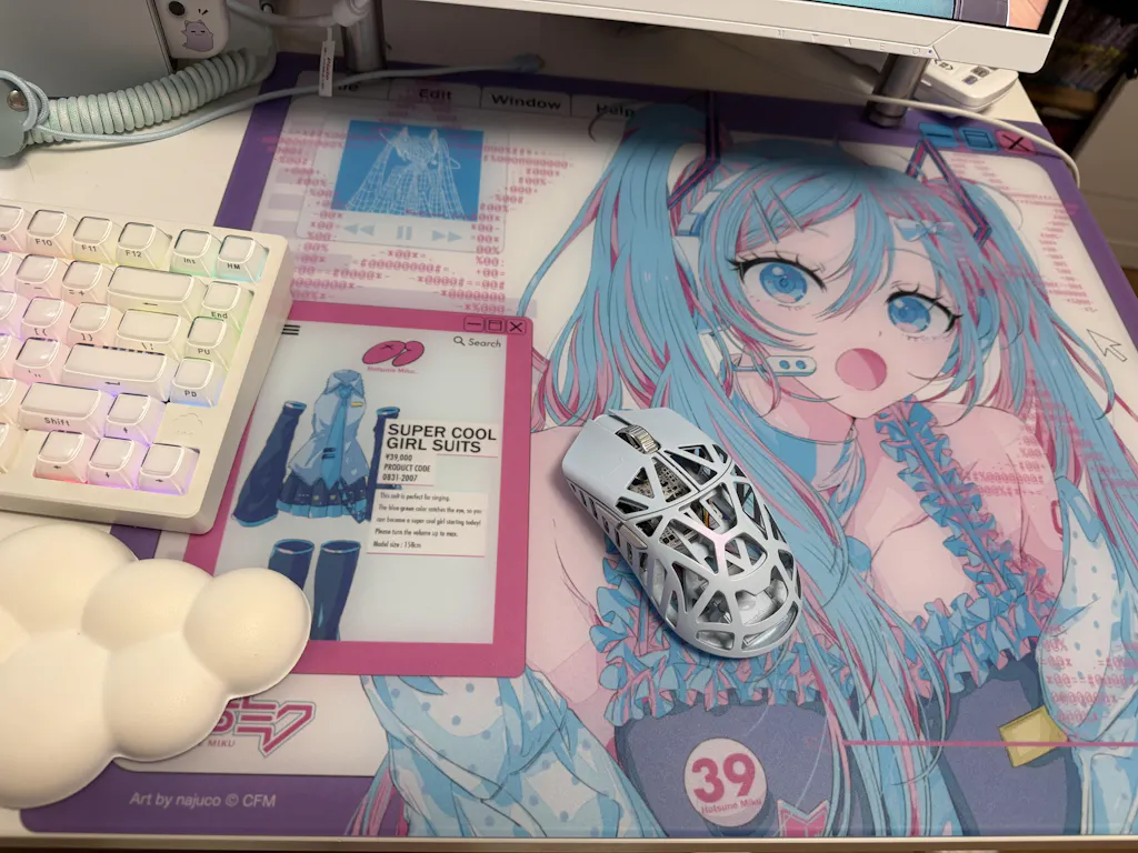 Miku OS | Wallhack