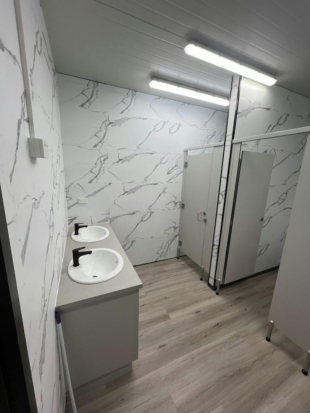 Classic Calacatta Wall Panel Tiles