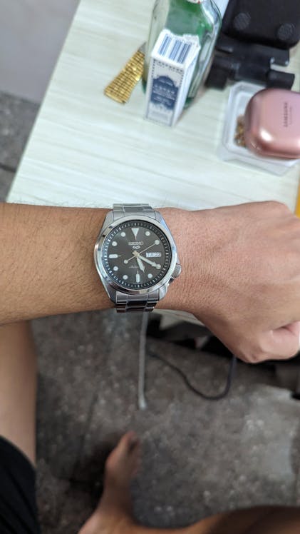 Seiko Watch Men's Watch Size Small Wrists Seiko Premier Small