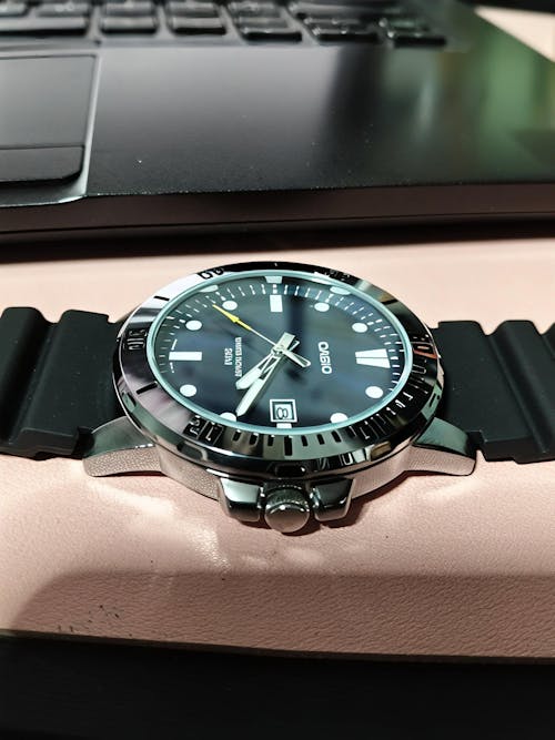 Casio MTP-VD01-2E Analog Rubber Strap Watch For Men