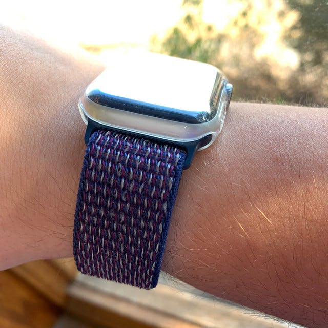 apple sport loop indigo