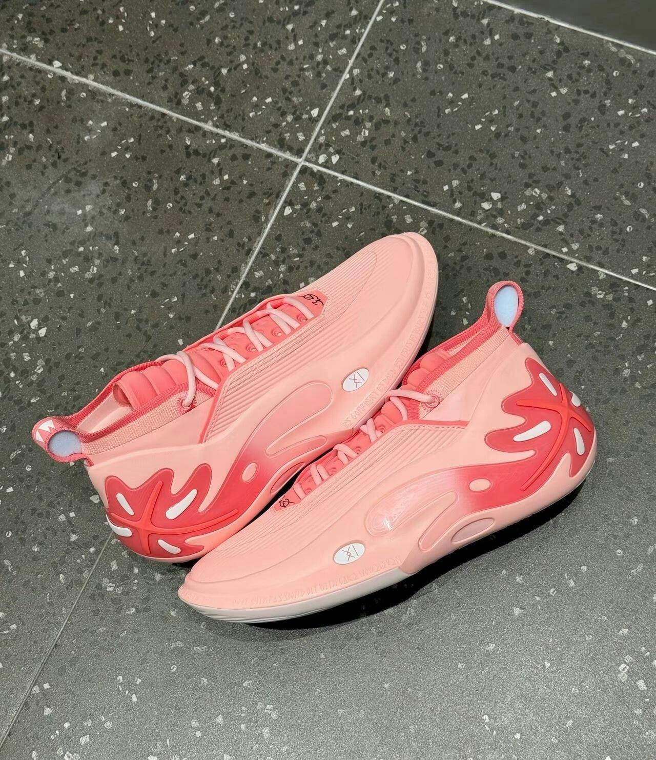 Way of Wade 11 「ピクセル」｜｜ウェイドバッシュ｜LININGバッシュ