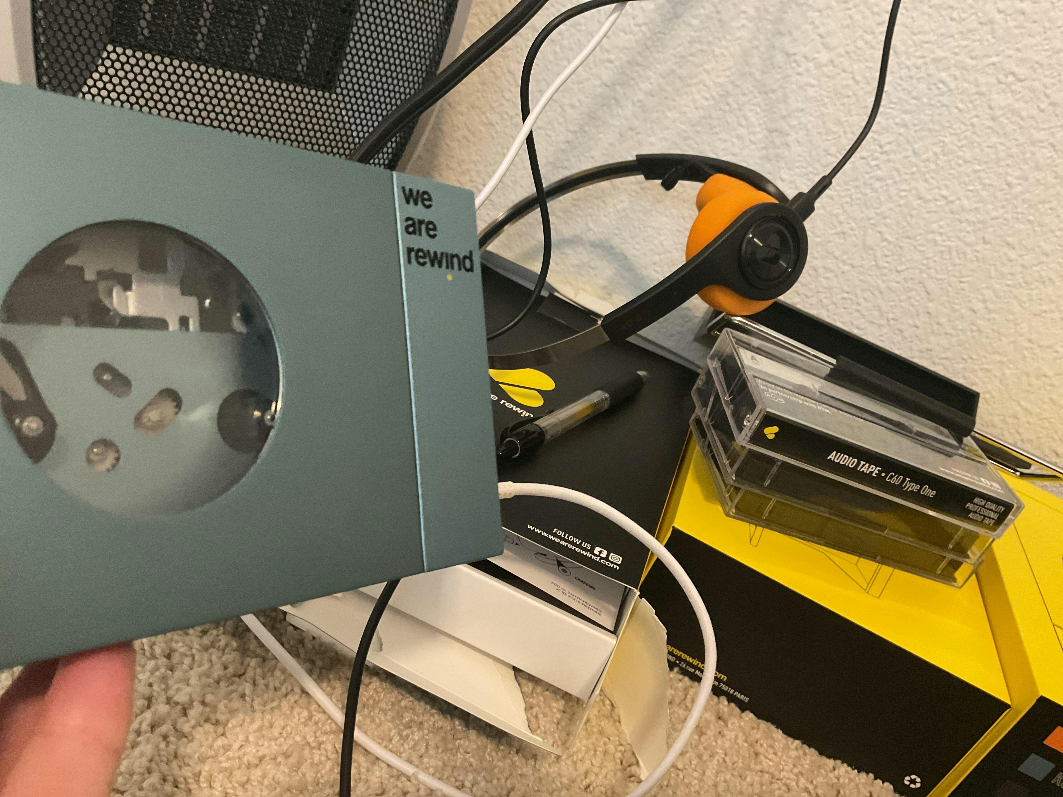 【本体のみ美品】WE ARE REWIND カセットプレーヤー keith 黒 私たちは巻き戻します |カセットプレーヤー | WE ARE REWIND