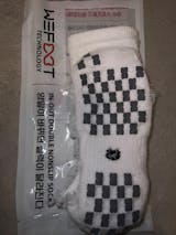 WEFOOT In&Out Dual-Grip Crew Socks (Korea) White / Small