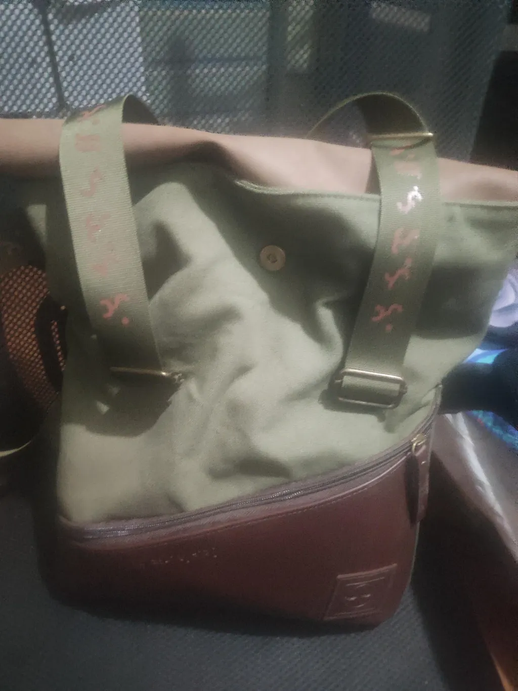 BAYBAYIN CONVERTIBLE LAPTOP BAG | PASAN 4.0