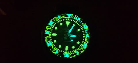 SKX007/SRPD Carbon Fiber: Grey in White Markers (Luminous)