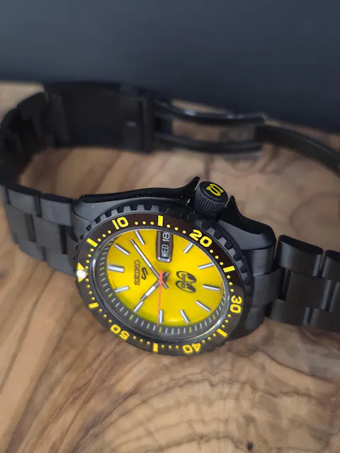 SRPL39: 'Mooneyes' OEM Handsets