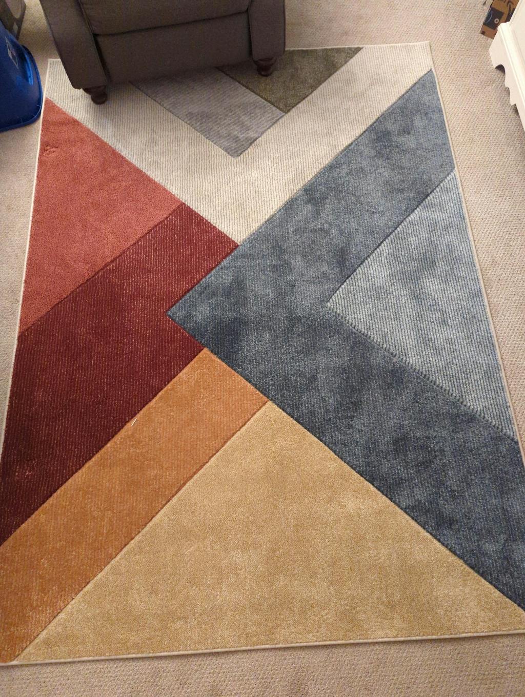 Ruby Alma MidCentury Modern Geometric Triangle Pattern Multi Hand