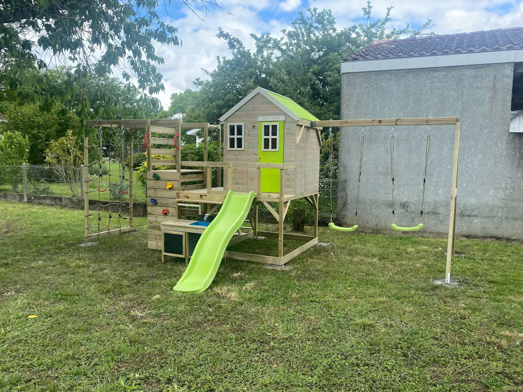 M28-G My Lodge with Platform, Slide and Double Swing + Gym Attachment
