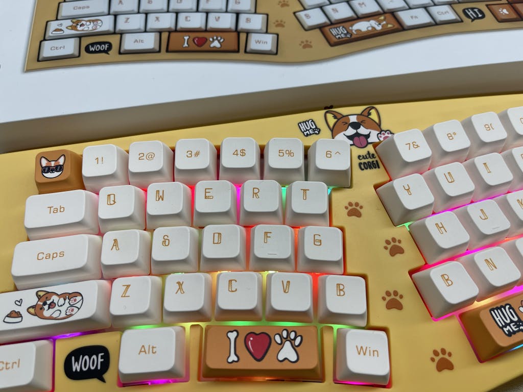 FEKER Alice80 Mechanical Keyboard with Wood Wrist Rest WhatGeek