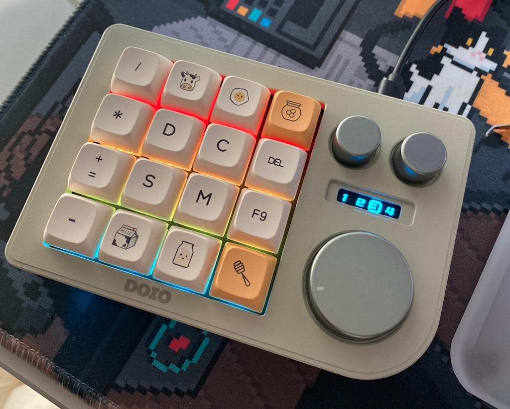 DOIO KB1601 Macro Keyboard Macro Pad WhatGeek