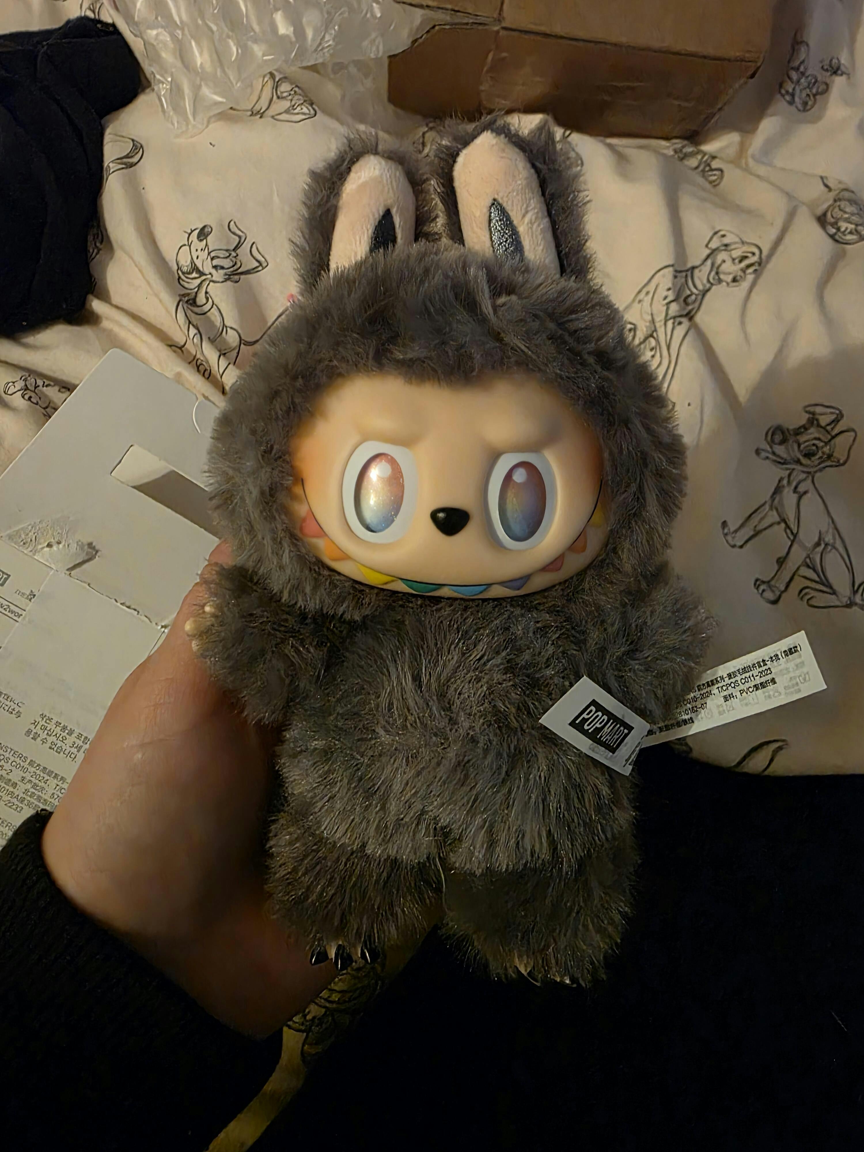 POP MART THE MONSTERS Labubu The Naughty Cashier Vinyl Plush – WHOOPEA