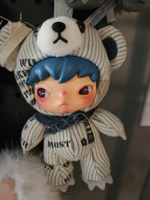 POP MART Hirono Freedom Island Series Plush Doll Hanging Card, UK Exclusive