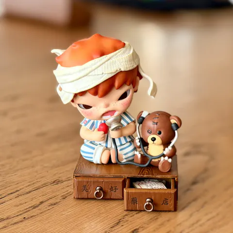 POP MART Hirono Well Pharmacy Series Figure Hanging Card