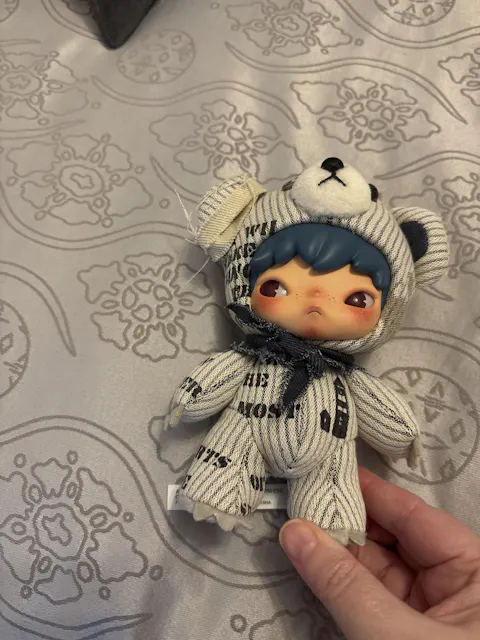 POP MART Hirono Freedom Island Series Plush Doll Hanging Card, UK Exclusive