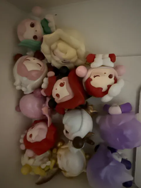POP BEAN SKULLPANDA Petals in Four Acts Series Mini Beans Blind Box
